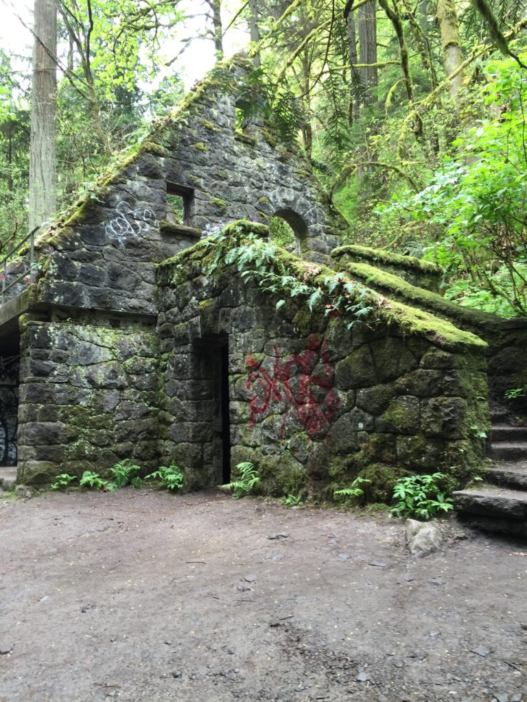 How to Visit the Witch's Castle in Portland, Oregon