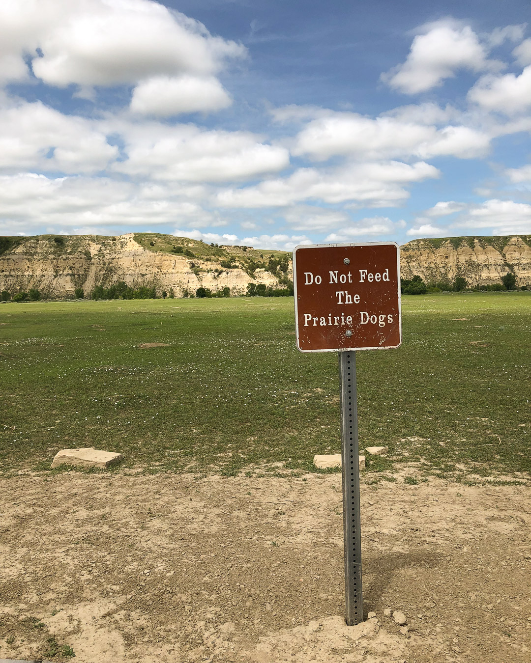 Do Not Feed the Prairie Dogs Sign