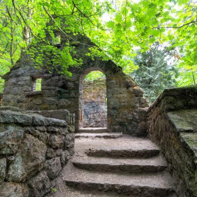 How to Visit the Witch’s Castle in Portland, Oregon